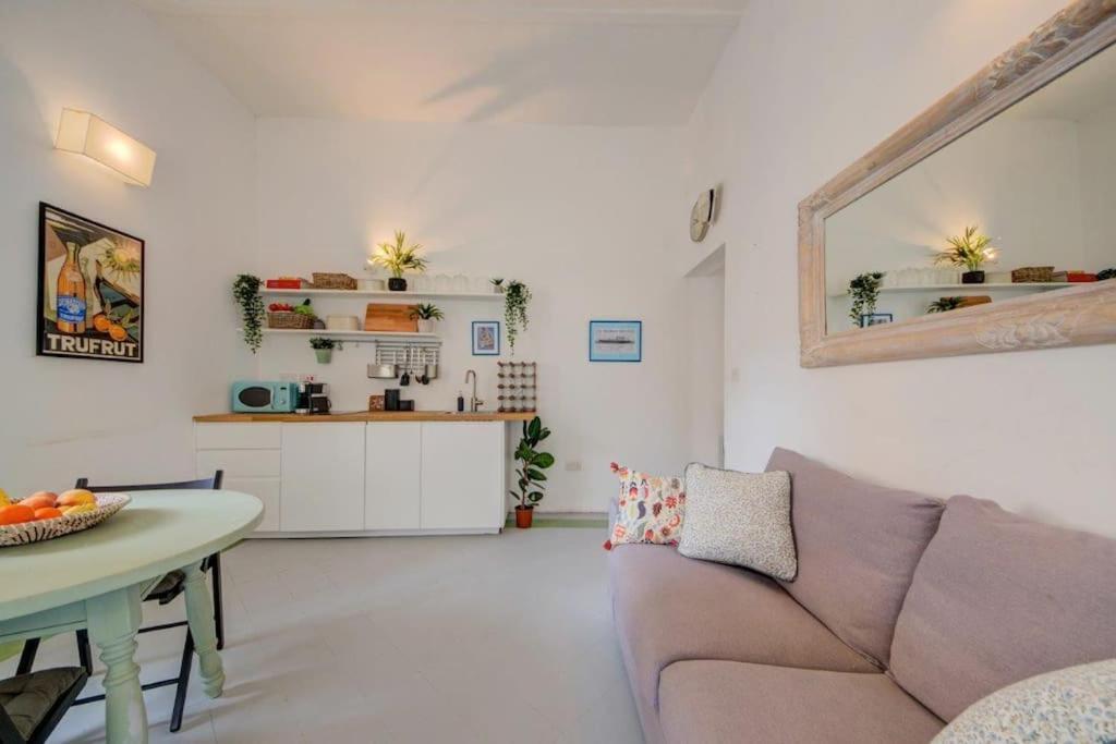 Traditional Maltese Town House In Floriana Bagian luar foto