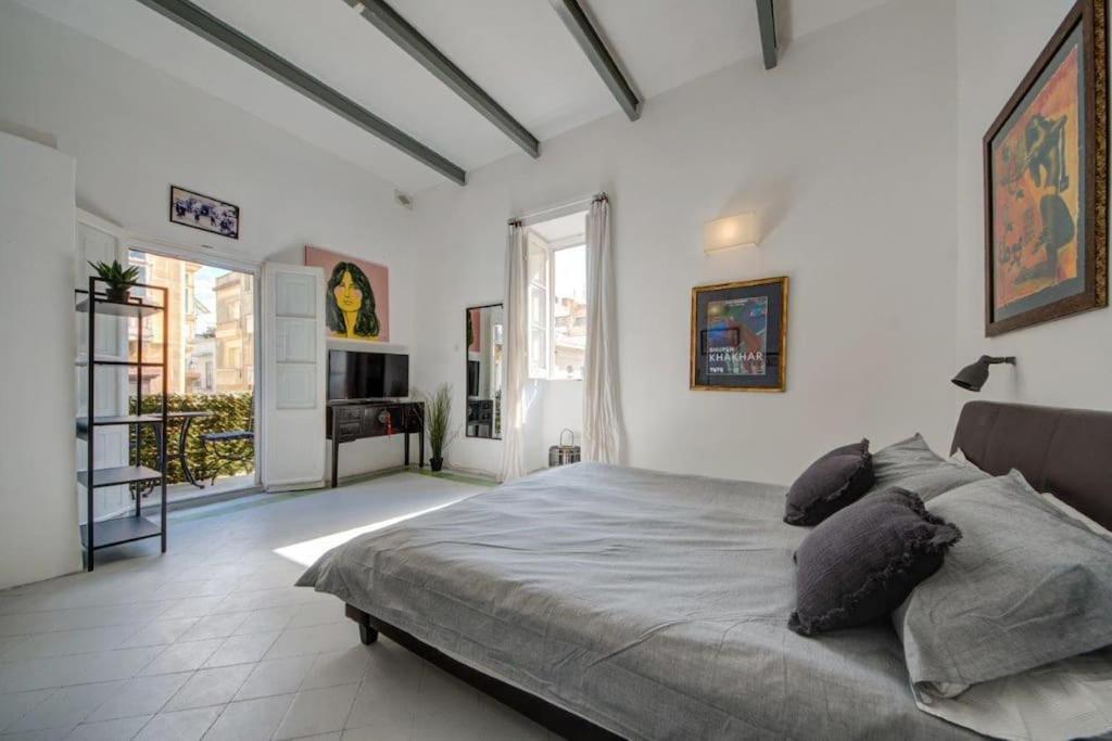 Traditional Maltese Town House In Floriana Bagian luar foto